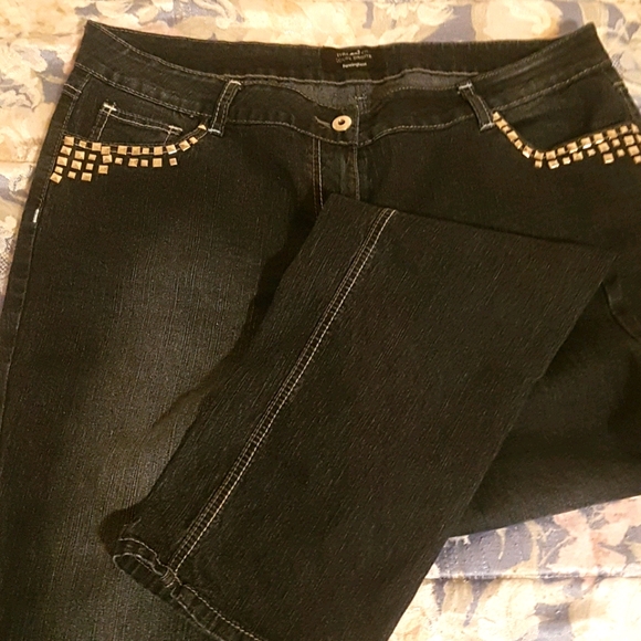 Ladies plus size jeans - Picture 2 of 2